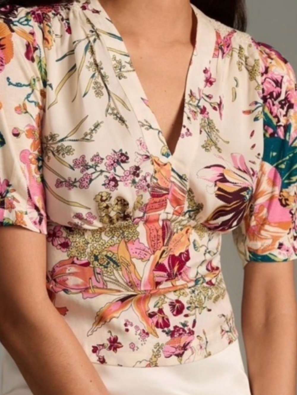 Anthropology, Tiny Floral V-Neck Puff Sleeve Blouse in Cream and Pink